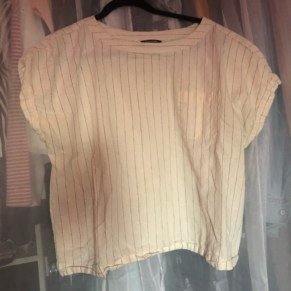 Structured Linen Crop - Picture 2 of 3